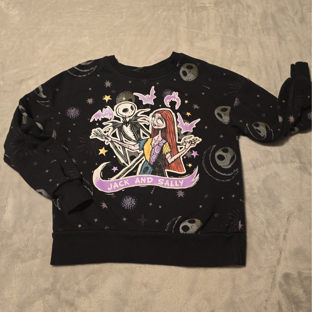 Disney Kids 6/6X Nightmare Before Christmas Black Jack And Sally Sweatshirt